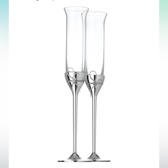 Vera Wang Wedgwood Set of 2 Love Knots Toasting Champagne Flutes Gift Boxed NWT - Picture 6 of 6